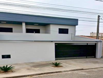 Sobrado para Venda, em Sorocaba, bairro , 3 dormit�rios, 3 banheiros, 1 su�te, 4 vagas