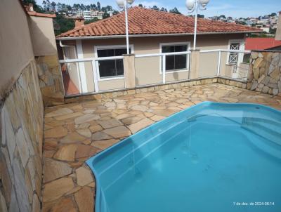 Casa Alto Padr�o para Venda, em S�o Louren�o, bairro Jardim Serrano, 3 dormit�rios, 1 banheiro, 1 su�te, 1 vaga