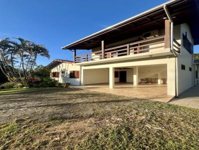 Casa para Venda, em Garopaba, bairro , 5 dormit�rios, 3 banheiros, 1 su�te, 2 vagas