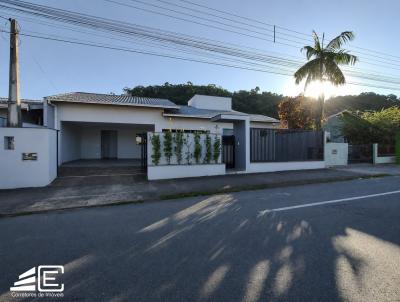 Casa para Venda, em Jaragu� do Sul, bairro Jaragu� 99, 3 dormit�rios, 2 banheiros, 1 su�te, 2 vagas