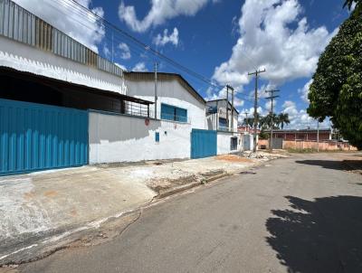 Galp�o para Venda, em Aparecida de Goi�nia, bairro Vila Bras�lia, 1 dormit�rio, 4 banheiros