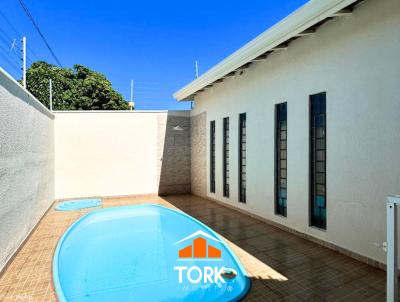 Casa para Venda, em Presidente Prudente, bairro Jardim S�o Gabriel, 3 dormit�rios, 3 banheiros, 1 su�te, 4 vagas