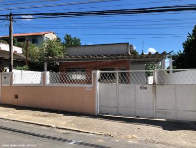 Casas 3 e 4 Quartos para Venda, em Serop�dica, bairro Fazenda Caxias, 3 dormit�rios, 2 banheiros, 1 vaga