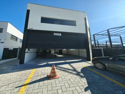 Comercial para Loca��o, em Mogi das Cruzes, bairro Fazenda Rodeio, 4 banheiros