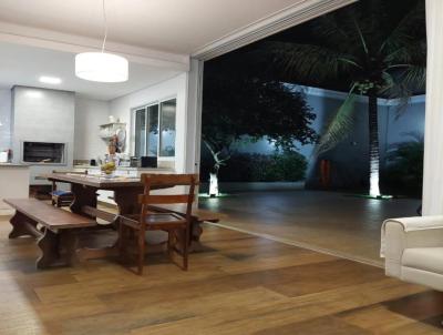 Casa para Venda, em Uberl�ndia, bairro Jardim Colina, 4 dormit�rios, 2 banheiros, 2 su�tes, 4 vagas