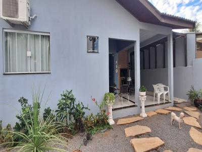 Casa para Venda, em Sorriso, bairro , 3 dormit�rios, 3 banheiros, 1 su�te, 3 vagas
