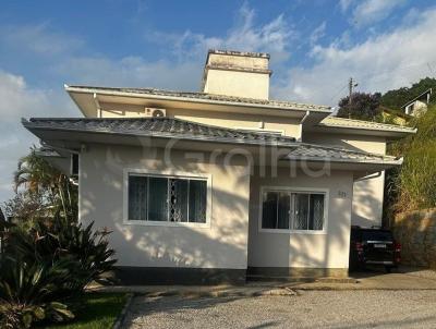 Casa para Venda, em Florian�polis, bairro Costeira do Pirajuba�, 6 dormit�rios, 2 banheiros, 2 vagas
