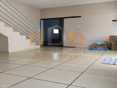 Casa para Venda, em Pouso Alegre, bairro Santo Expedito, 3 dormit�rios, 2 banheiros, 1 su�te, 2 vagas