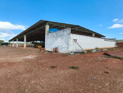 Fazenda para Venda, em Campo Belo, bairro Zona Rural, 3 dormit�rios, 1 banheiro, 2 vagas