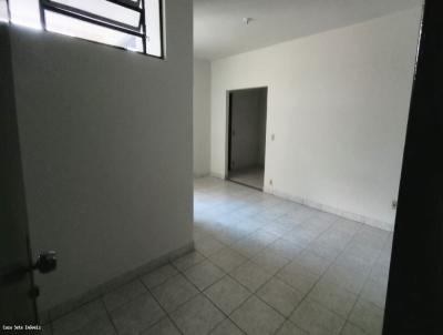 Apartamento 3 Quartos para Loca��o, em Sete Lagoas, bairro Centro, 3 dormit�rios, 3 banheiros, 1 su�te, 1 vaga