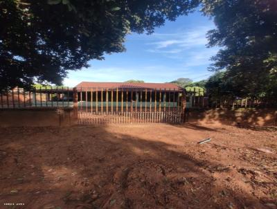 Casa para Loca��o, em Ribas do Rio Pardo, bairro Centro Velho, 3 dormit�rios, 1 banheiro