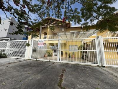 Sobrado para Venda, em Guaratuba, bairro Estoril, 3 dormit�rios, 3 banheiros, 1 su�te, 2 vagas