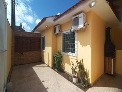 Casa para Venda, em Cambori�, bairro CENTRO, 2 dormit�rios, 1 banheiro, 2 vagas