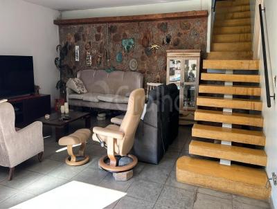 Casa para Venda, em Florian�polis, bairro Trindade, 3 dormit�rios, 2 banheiros, 2 vagas