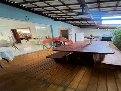 Casa para Venda, em Lauro de Freitas, bairro Buraquinho, 4 dormit�rios, 5 banheiros, 4 su�tes, 3 vagas