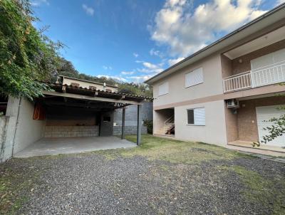 Casa para Venda, em Conc�rdia, bairro Liberdade, 6 dormit�rios, 4 banheiros, 2 su�tes, 2 vagas