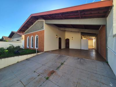 Casa para Loca��o, em Pirassununga, bairro CENTRO, 3 dormit�rios, 2 banheiros, 1 su�te