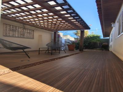 Casa para Loca��o, em Jaboticabal, bairro NOVA JABOTICABAL, 3 dormit�rios, 2 banheiros, 1 su�te, 2 vagas