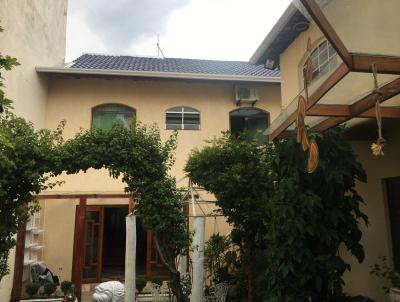 Casa para Venda, em Mogi das Cruzes, bairro Vila Bela Flor, 4 dormit�rios, 4 banheiros, 2 su�tes, 6 vagas