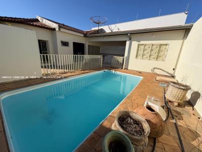Casa para Loca��o, em Jaboticabal, bairro Jardim Brandi, 2 dormit�rios, 2 banheiros, 1 su�te, 3 vagas