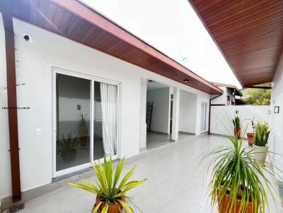 Casa em Condom�nio para Loca��o, em S�o Jos� dos Campos, bairro Urbanova I, 5 dormit�rios, 4 banheiros, 2 su�tes, 4 vagas