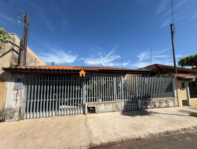 Casa para Venda, em Mococa, bairro Vila Santa Rosa, 2 dormit�rios, 2 banheiros, 1 su�te, 3 vagas