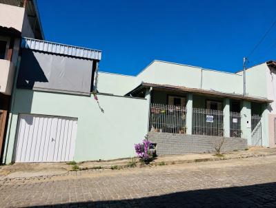 Casa para Venda, em Concei��o dos Ouros, bairro Centro, 3 dormit�rios, 1 banheiro, 1 vaga