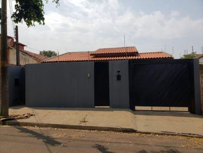 Casa para Venda, em Ourinhos, bairro Jardim Santa F� IV, 2 dormit�rios, 2 banheiros, 1 su�te, 4 vagas