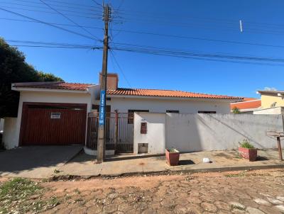 Casa para Loca��o, em Presidente Venceslau, bairro Loteamento Azenha, 3 dormit�rios, 1 banheiro, 1 su�te, 1 vaga
