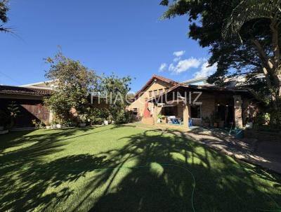 Casa para Venda, em S�o Sebasti�o, bairro Praia do Arrast�o, 3 dormit�rios, 3 banheiros, 3 su�tes, 6 vagas