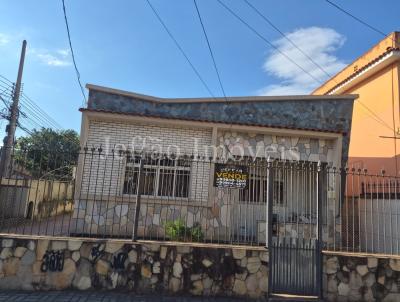 Casa para Venda, em Volta Redonda, bairro Aterrado, 3 dormit�rios, 2 banheiros, 1 su�te, 3 vagas