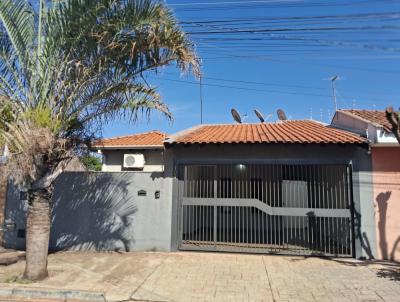 Casa para Venda, em Jaboticabal, bairro JARDIM DAS ROSAS, 3 dormit�rios, 3 banheiros, 1 su�te, 2 vagas