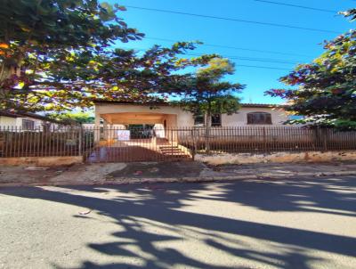 Casa para Loca��o, em Jandaia do Sul, bairro Centro, 3 dormit�rios, 1 banheiro, 1 su�te, 2 vagas