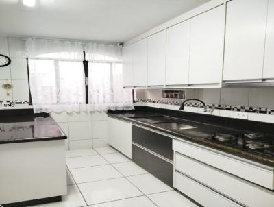 Casa para Venda, em Curitiba, bairro Cap�o Raso, 7 dormit�rios, 4 banheiros, 3 su�tes, 2 vagas