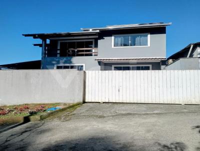 Casa / Sobrado para Loca��o, em Joinville, bairro Boa Vista, 5 dormit�rios, 3 banheiros, 1 su�te, 3 vagas
