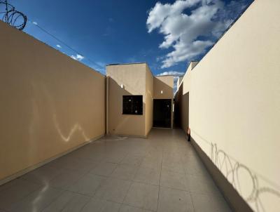 Casa para Venda, em Montes Claros, bairro Santa Rafaela, 2 dormit�rios, 1 banheiro, 2 vagas