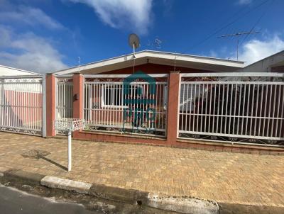 Casa para Loca��o, em Guaxup�, bairro Pq das Orquideas, 3 dormit�rios, 2 banheiros, 1 su�te, 1 vaga