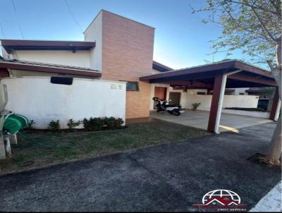 Casa em Condom�nio para Venda, em Taubat�, bairro Barreiro, 3 dormit�rios, 2 banheiros, 1 su�te