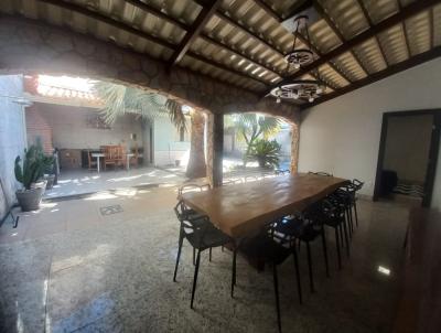 Casa para Venda, em Contagem, bairro Fonte Grande, 3 dormit�rios, 4 banheiros, 2 su�tes, 5 vagas