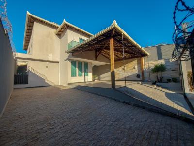 Casa para Venda, em Contagem, bairro Granja Ouro Branco, 3 dormit�rios, 3 banheiros, 1 su�te, 6 vagas