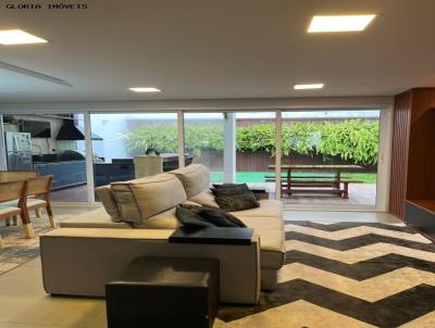 Casa em Condom�nio para Venda, em Santana de Parna�ba, bairro TAMBOR�, 3 dormit�rios, 3 banheiros, 1 su�te, 2 vagas