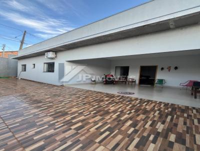 Casa para Venda, em Silv�nia, bairro Jardim Ip�, 3 dormit�rios, 1 banheiro, 1 su�te, 2 vagas
