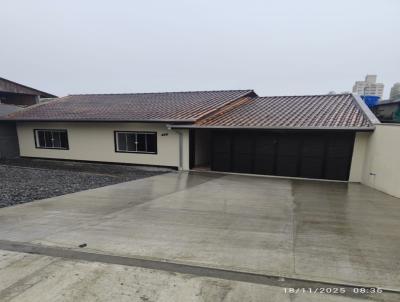 Casa para Venda, em Joinville, bairro JARIVATUBA, 3 dormit�rios, 2 banheiros, 1 su�te, 3 vagas