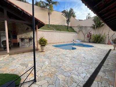 Casa para Venda, em S�o Louren�o, bairro Vale dos Pinheiros, 5 dormit�rios, 8 banheiros, 2 su�tes, 8 vagas