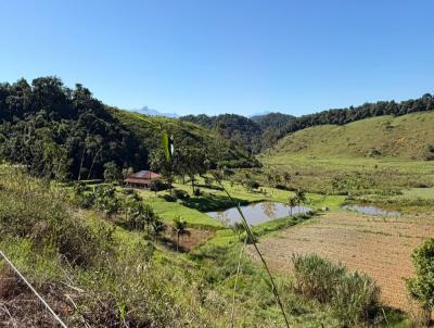 Fazenda para Venda, em Cachoeiras de Macacu, bairro Setenta, 3 dormit�rios, 3 banheiros, 2 su�tes, 3 vagas