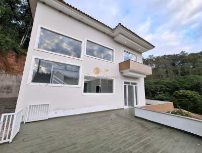 Casa em Condom�nio para Loca��o, em Teres�polis, bairro Prata, 3 dormit�rios, 4 banheiros, 3 su�tes, 4 vagas