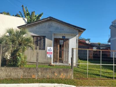 Casa para Venda, em Sombrio, bairro Parque das Avenidas, 3 dormit�rios, 1 banheiro, 1 vaga