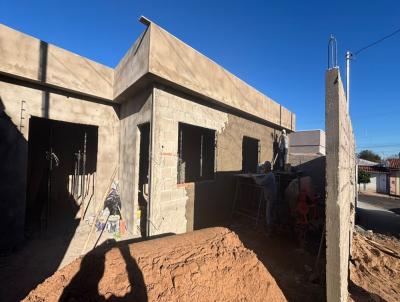 Casa para Venda, em S�o Sebasti�o do Para�so, bairro Rubens Rocha, 2 dormit�rios, 1 banheiro, 1 su�te, 1 vaga