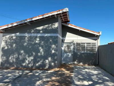 Casa para Loca��o, em Mococa, bairro Conjunto Habitacional Gildo Geraldo, 2 dormit�rios, 1 banheiro