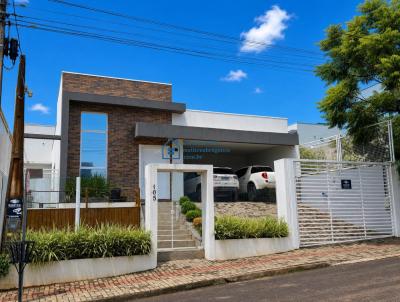Casa para Venda, em Chapec�, bairro Desbravador, 3 dormit�rios, 2 banheiros, 1 su�te, 2 vagas